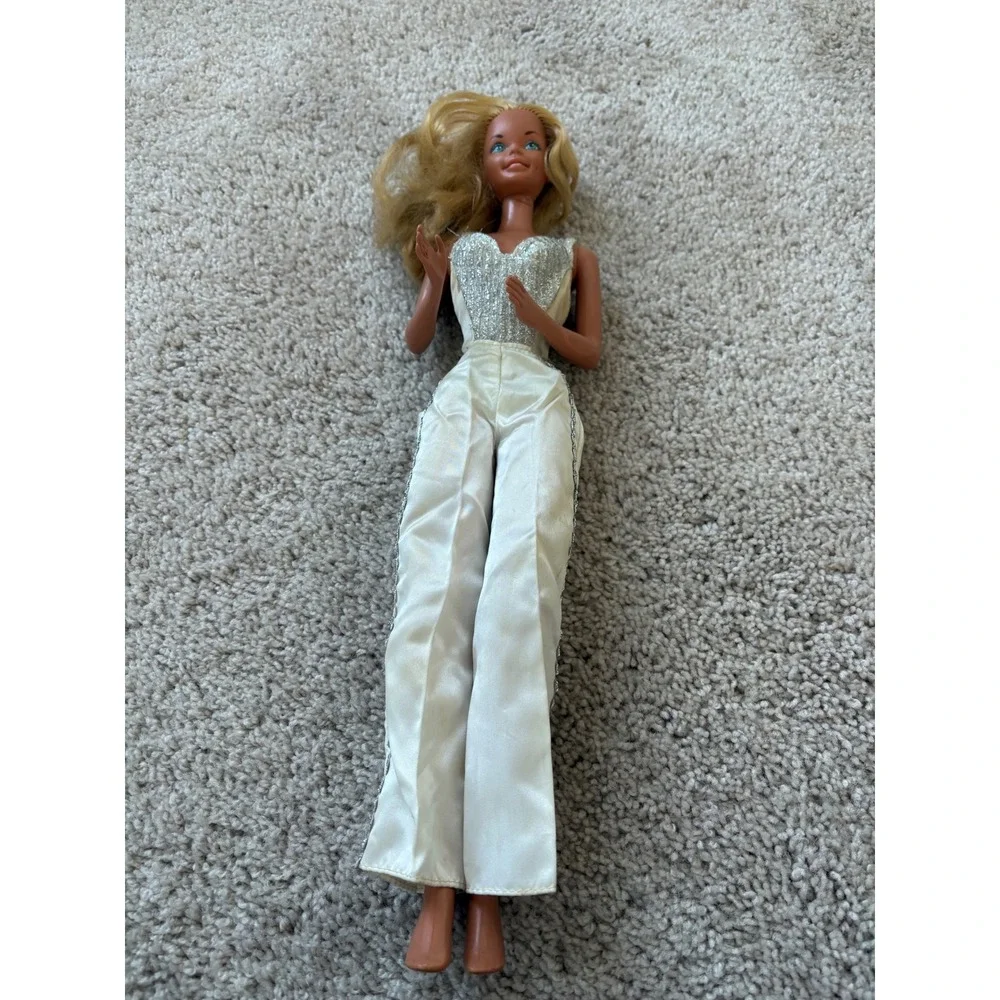 Vintage Barbie Glamorous Silver Jumpsuit Blonde 1976 Mattel 18